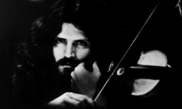 El violinista fallece antes de terminar de grabar su primer álbum como solista El violinista fallece antes de terminar de grabar su primer álbum como solista