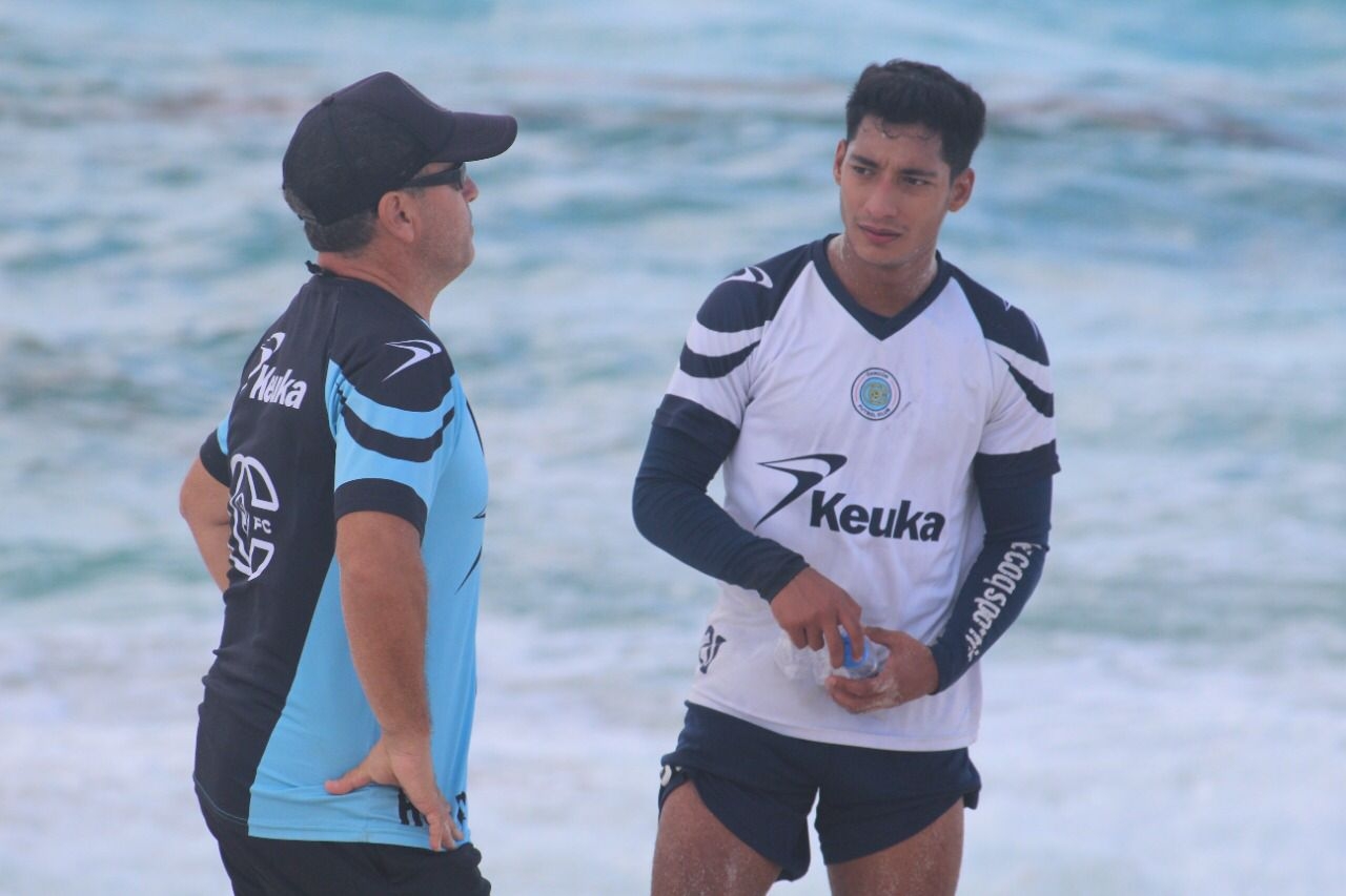 El futbolista venezolano indicó que luchará por un lugar durante la pretemporada para demostrarle a Federico Vilar su talento El futbolista venezolano indicó que luchará por un lugar durante la pretemporada para demostrarle a Federico Vilar su talento