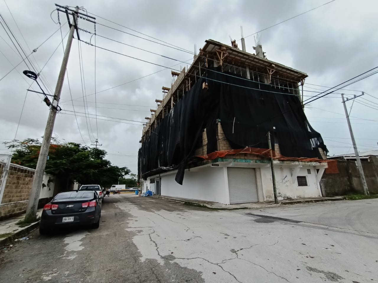 Personal de Protección Civil declaró 'no funcional' el área del crematorio hasta la finalizar la construcción de la funeraria