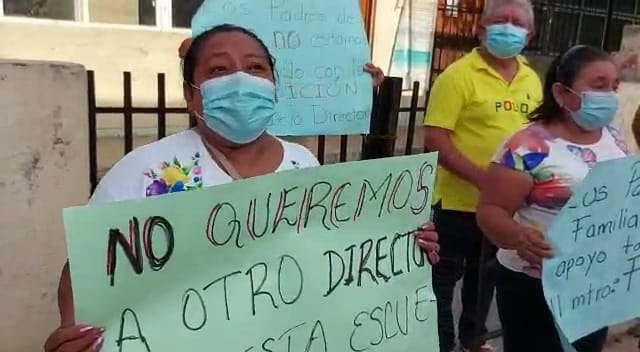 Los padres de familia amenazan con dejar de realizar sus apoyos a la escuela si no son escuchados