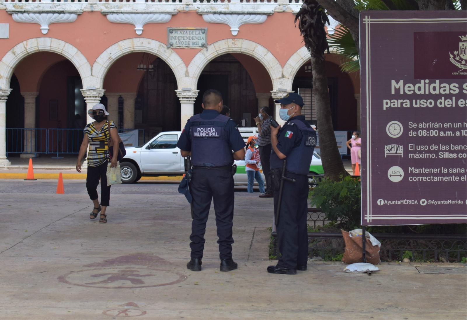De acuerdo con los datos del Inegi, 77 de cada 100 yucatecos confían en la policía De acuerdo con los datos del Inegi, 77 de cada 100 yucatecos confían en la policía