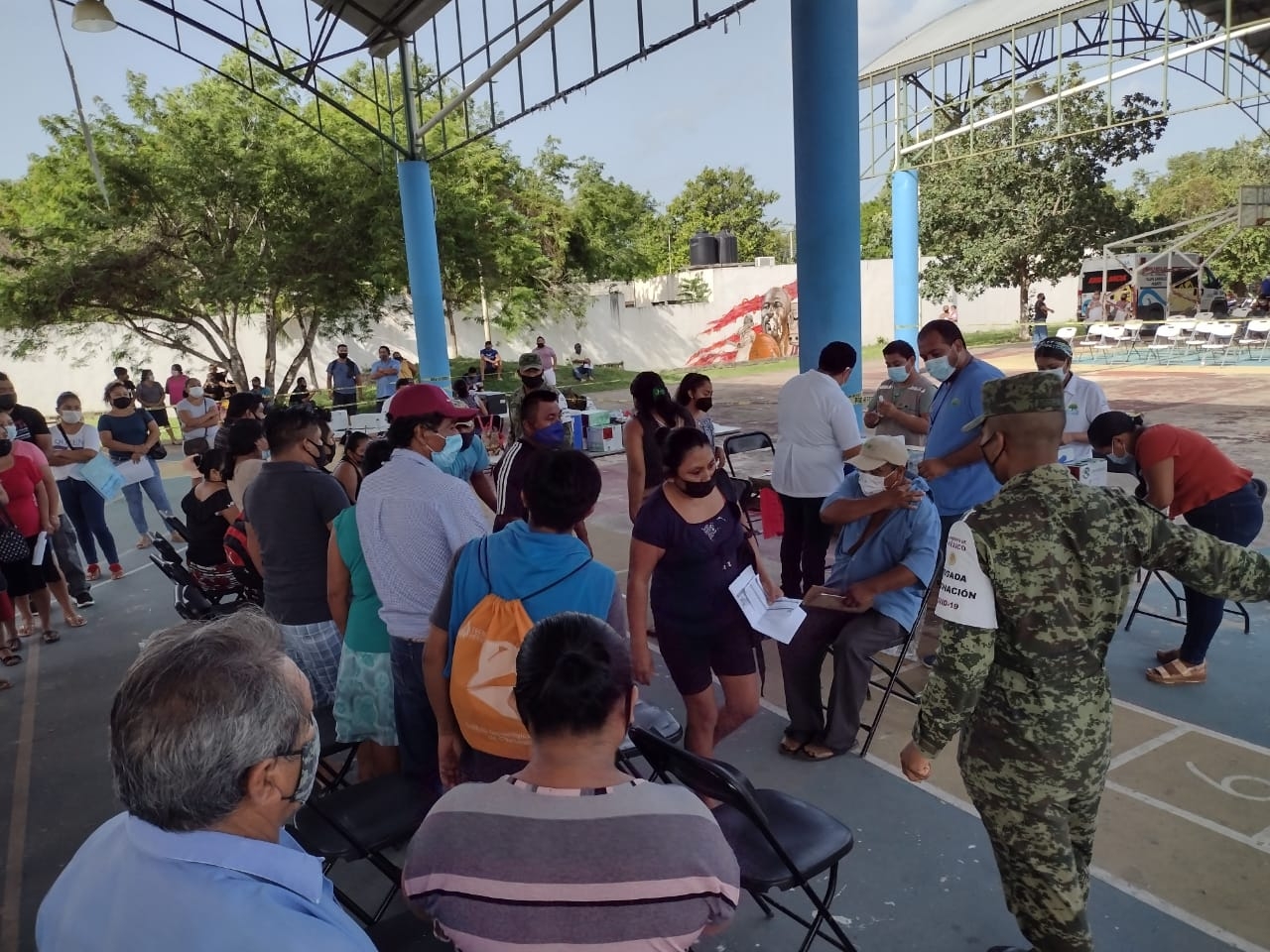 Exhortan a la población de 30-39 años, aprovechar el último día de vacunación