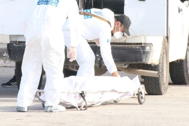 El cuerpo fue hallado en la ventana de un baño de un hotel diferente a donde se había hospedado El cuerpo fue hallado en la ventana de un baño de un hotel diferente a donde se había hospedado