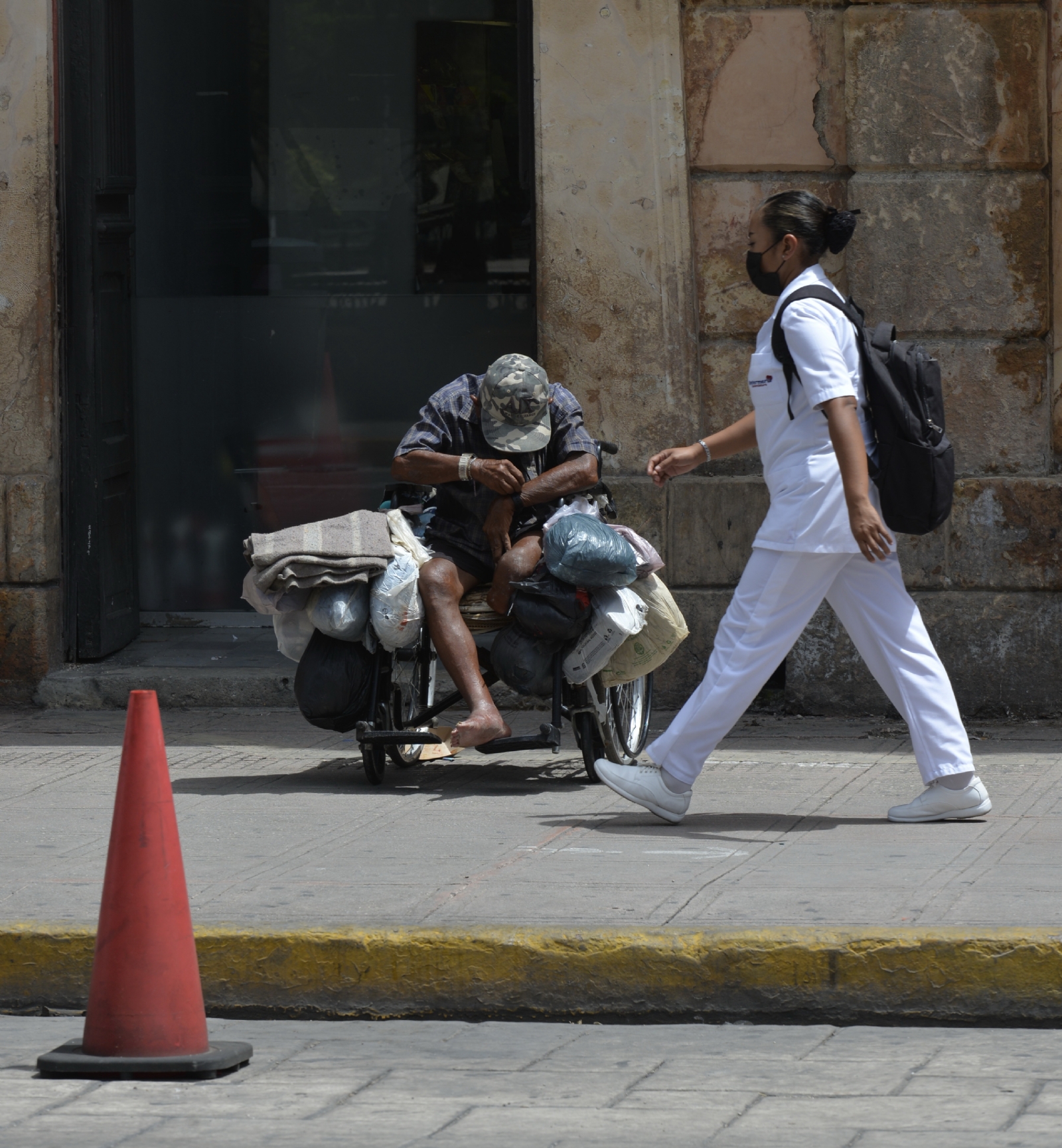 86.7% de los indigentes en la ciudad son hombres 86.7% de los indigentes en la ciudad son hombres
