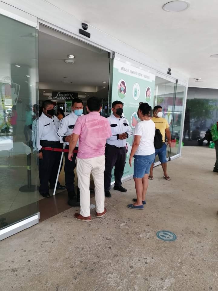 Los habitantes de Cancún mostraron su descontento, pues nunca se avisó cuándo se aplicaría esta medida restrictiva en la ciudad