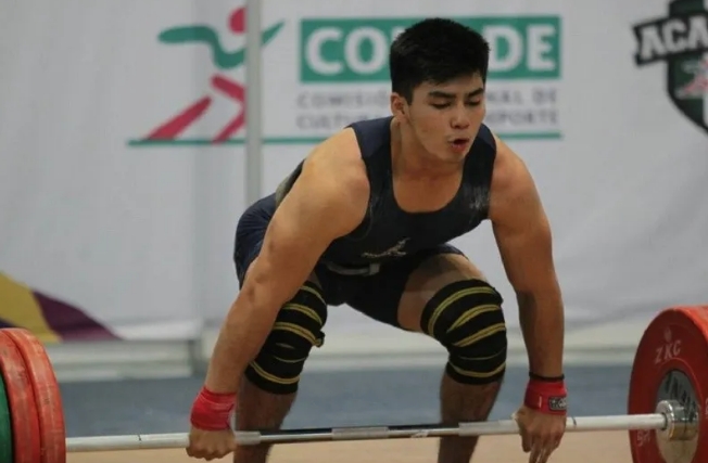 Jorge Adán Cárdenas fue reconocido a nivel mundial antes de empezar su participación en Tokio 2020, por ser el único deportista en bajarse el cubrebocas durante la inauguración Jorge Adán Cárdenas fue reconocido a nivel mundial antes de empezar su participación en Tokio 2020, por ser el único deportista en bajarse el cubrebocas durante la inauguración