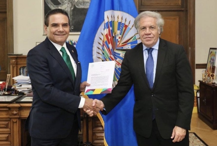 El martes se reunió con el gobernador de Michoacán, Silvano Aureoles El martes se reunió con el gobernador de Michoacán, Silvano Aureoles