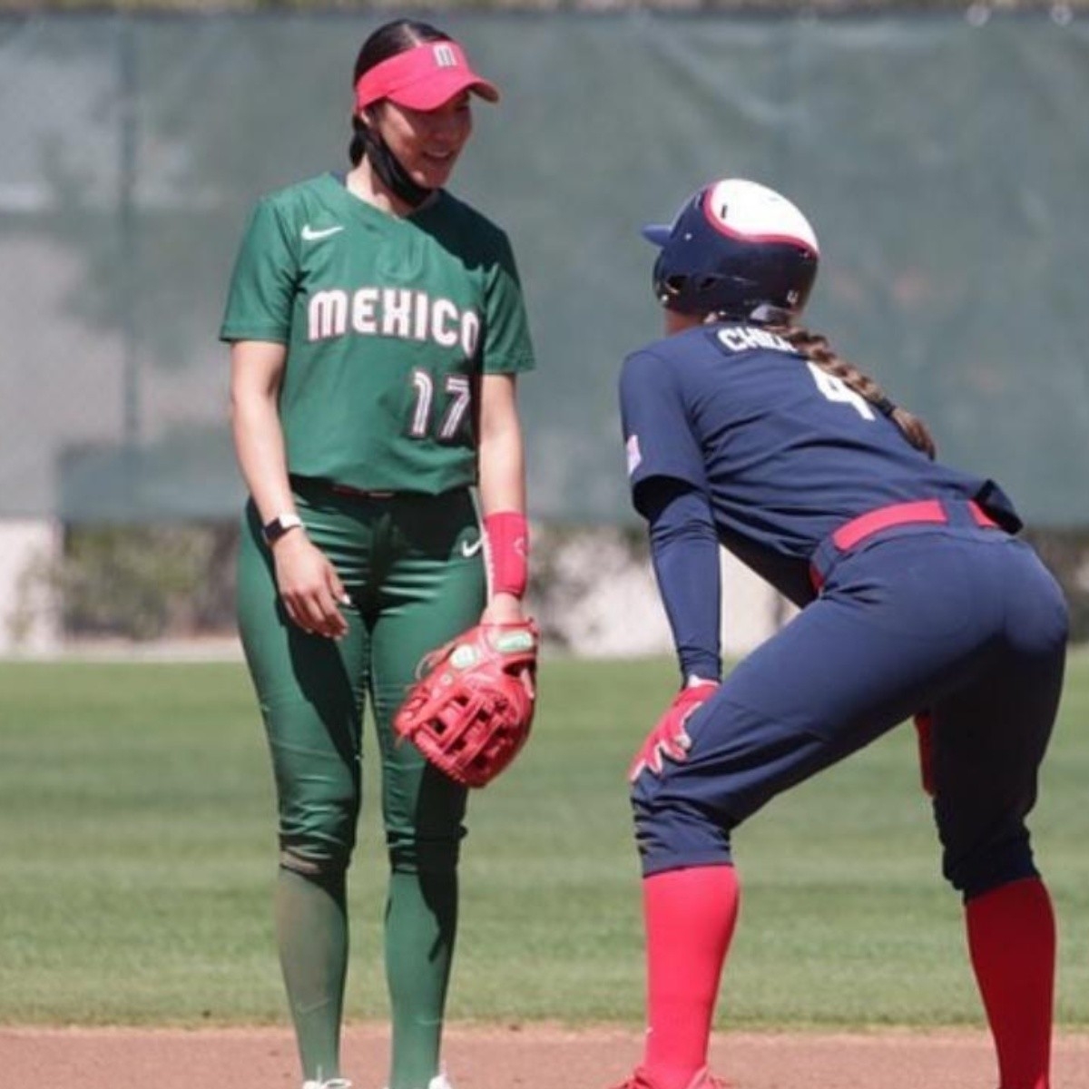 Anissa Urtez aseguró que considera un honor haber portado los colores de México, al mismo tiempo que expresó sus motivos para desechar los uniformes