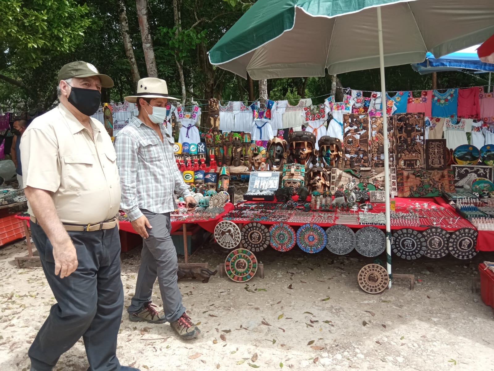 Miguel Torruco visitó ayer la antigua ciudad maya Miguel Torruco visitó ayer la antigua ciudad maya
