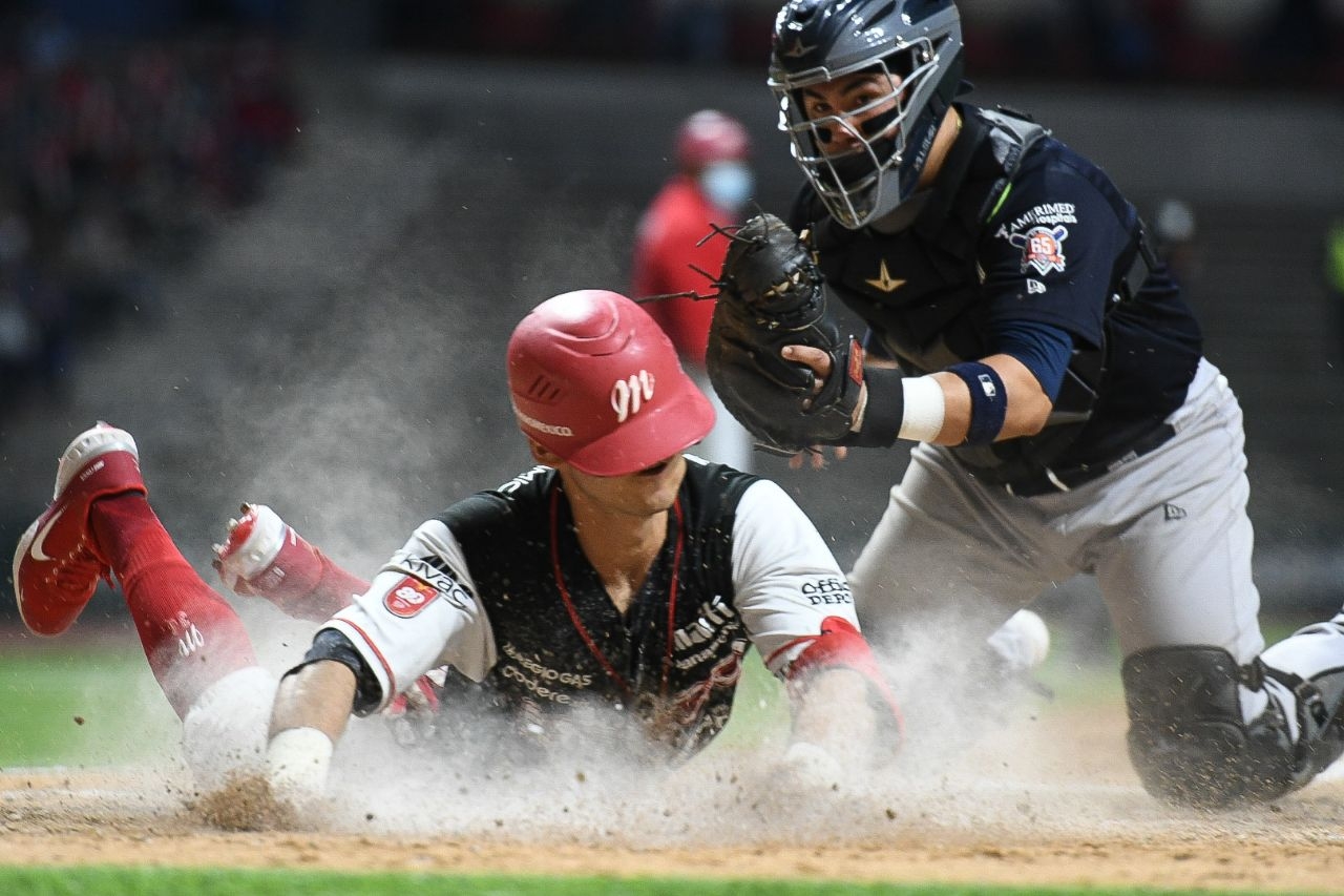 Tigres y Diablos se medirán en la cuarta y última serie de la llamada “Guerra de Guerras” de la temporada en el Estadio “Alfredo Harp Helú” de la Ciudad de México Tigres y Diablos se medirán en la cuarta y última serie de la llamada “Guerra de Guerras” de la temporada en el Estadio “Alfredo Harp Helú” de la Ciudad de México