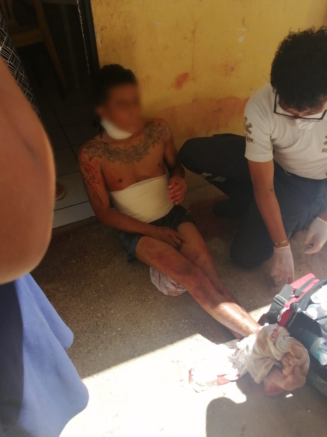 El hombre fue atendido por paramédicos de la Cruz Roja en el el domicilio ubicado en la Región 259 de Cancún El hombre fue atendido por paramédicos de la Cruz Roja en el el domicilio ubicado en la Región 259 de Cancún