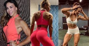 Vanessa, ha demostrado que su impresionante físico es producto de intensas rutinas de ejercicio y estrictos planes de alimentación Vanessa, ha demostrado que su impresionante físico es producto de intensas rutinas de ejercicio y estrictos planes de alimentación