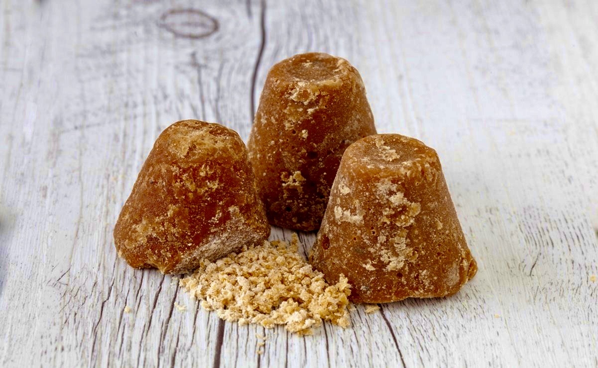 La Panocha es un endulzante natural producto del secado del jarabe de la caña de azúcar La Panocha es un endulzante natural producto del secado del jarabe de la caña de azúcar