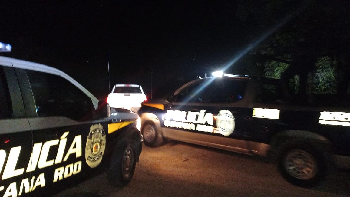 Las autoridades policiacas de Tulum acudieron a Chemuyil para verificar la llamada de auxilio Las autoridades policiacas de Tulum acudieron a Chemuyil para verificar la llamada de auxilio