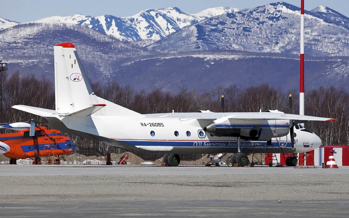 Hallan los restos del avión con 28 pasajeros desaparecido en Rusia Hallan los restos del avión con 28 pasajeros desaparecido en Rusia