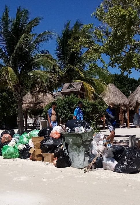 Ambientalistas tachan de 'mala idea' traslado de basura con volquetes en Holbox