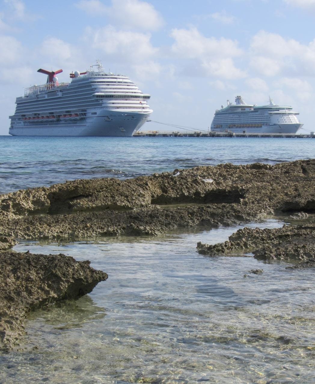 Más de dos mil 500 pasajeros del crucero 'Carnival Vista' llegan a Cozumel