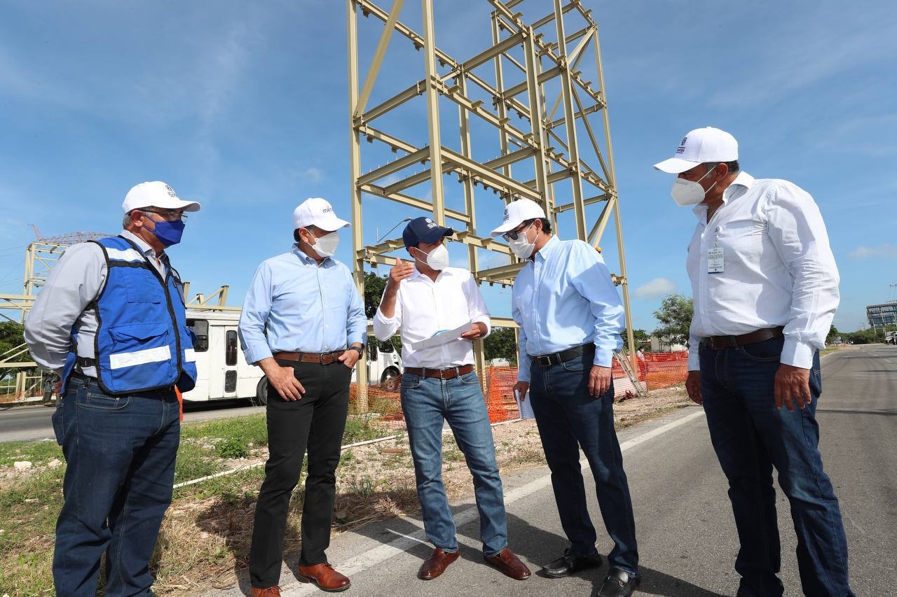 Se repavimentarán 13 kilómetros de carretera y se construirán 8 puentes peatonales en el Periférico de Mérida Se repavimentarán 13 kilómetros de carretera y se construirán 8 puentes peatonales en el Periférico de Mérida