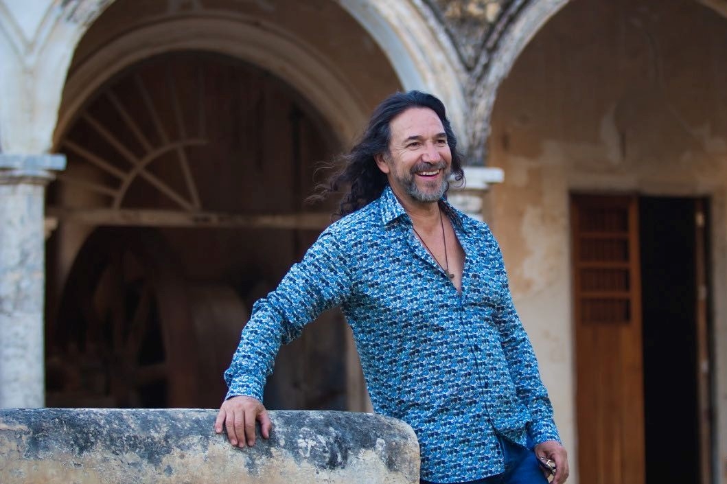 El Buki sorprende a fans bailando 'Not Like Us' de Kendrick Lamar