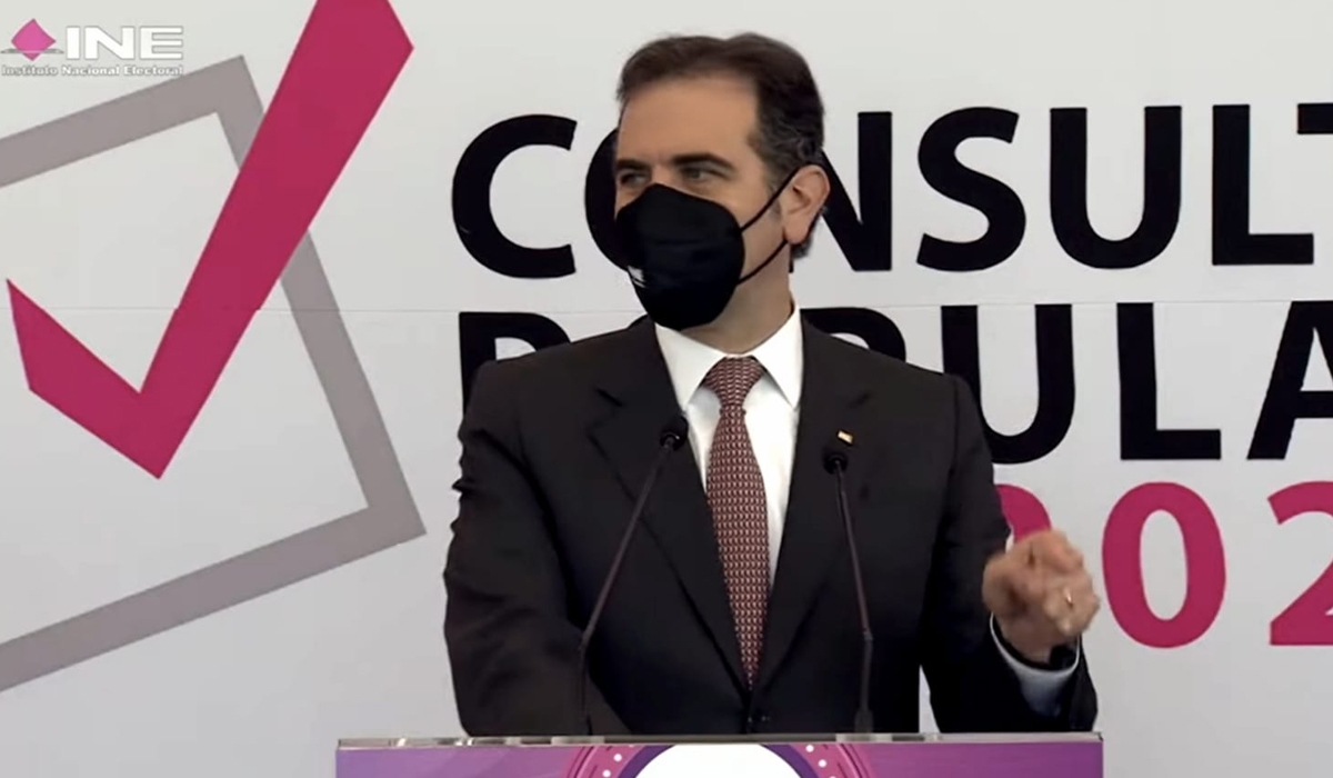 INE solicitó mil 730 millones de pesos a la SHCP para la consulta de revocación de mandato. Foto: Twitter @INEMexico