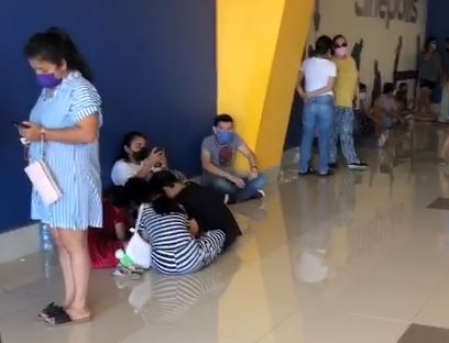 La situación, generó molestia entre los ciudadanos que arribaron al lugar desde las 9 de la mañana