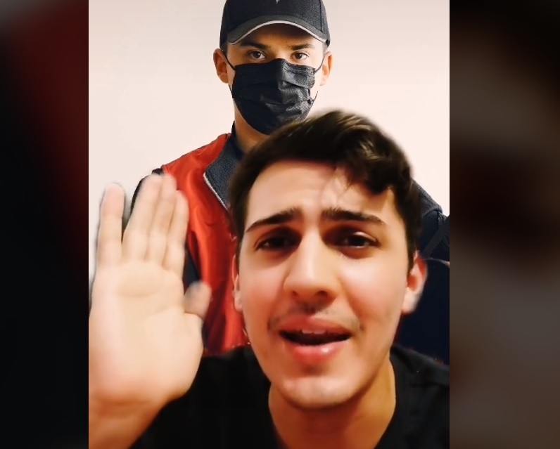 El joven repartidor nunca pensó que se trataba de un encuentro paranormal El joven repartidor nunca pensó que se trataba de un encuentro paranormal