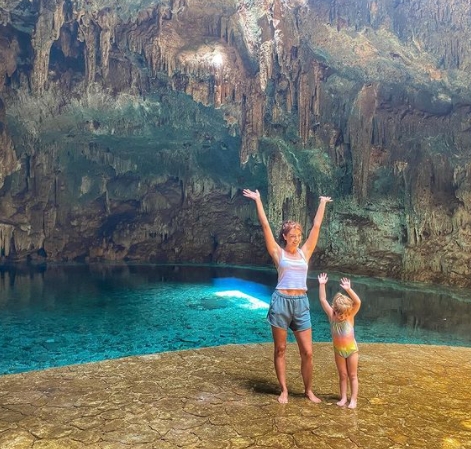 La actriz ha visitado Progreso, Chichén Itzá e increíbles cenotes de Tekit, Yucatán