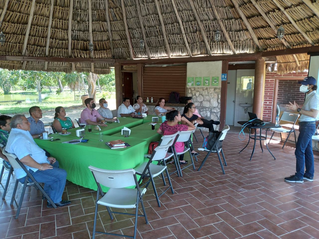 Artesanos y emprendedores serán impulsados por este programa Artesanos y emprendedores serán impulsados por este programa