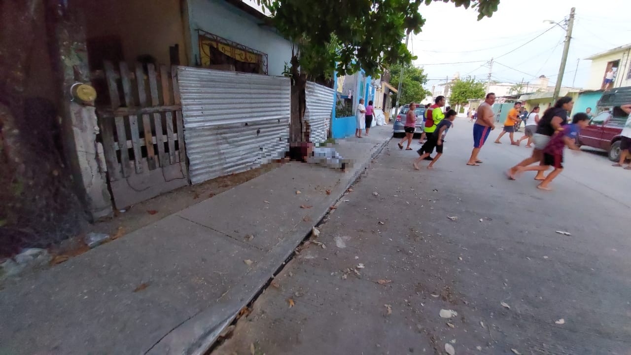 Al menos ocho casquillos percutidos fueron hallados en la escena