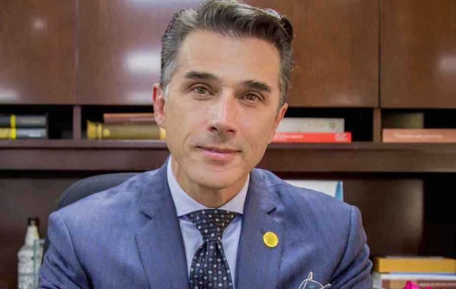 Sergio Mayer revela por primera vez varias de sus experiencias en el  grupo Garibaldi