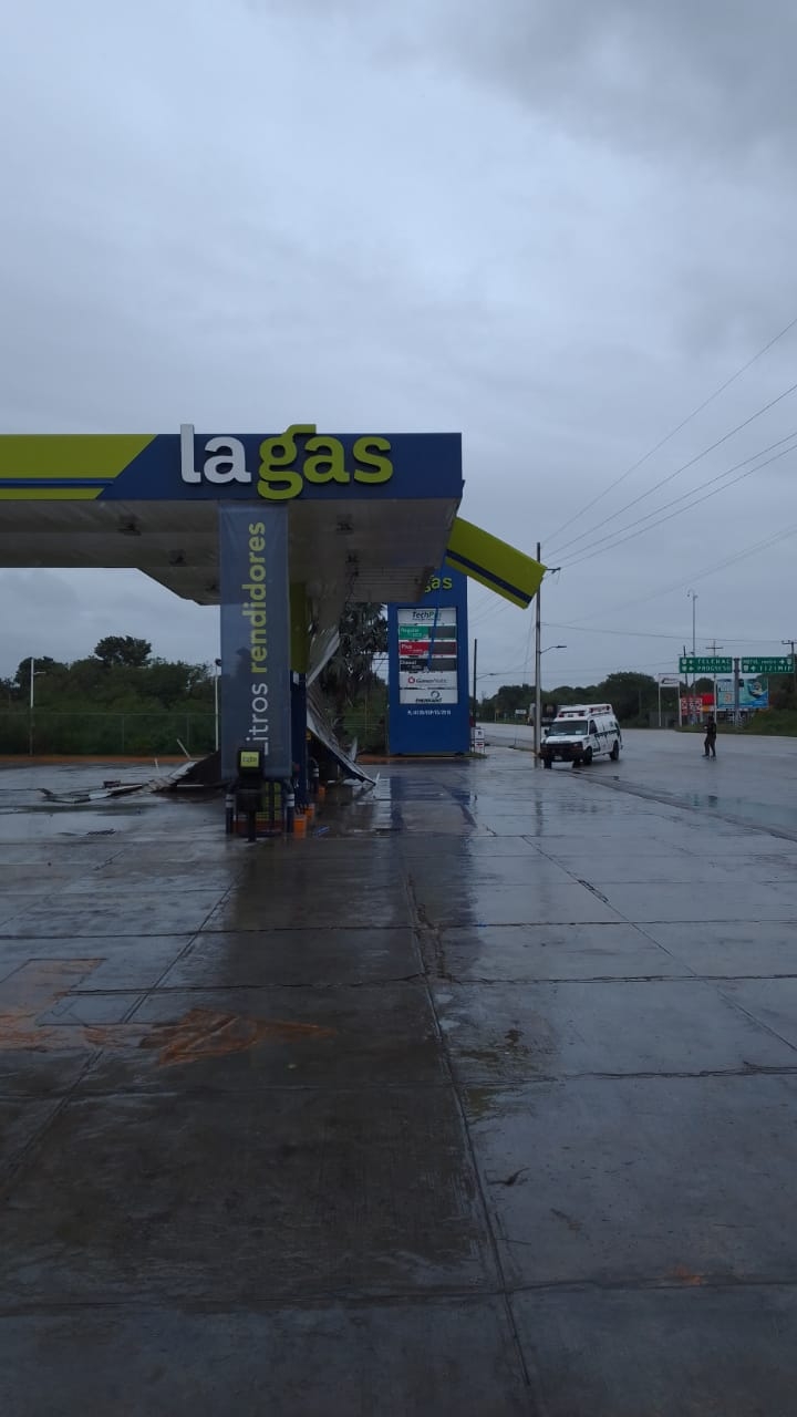 Grace paso de Huracán Categoría 1 a Tormenta Tropical