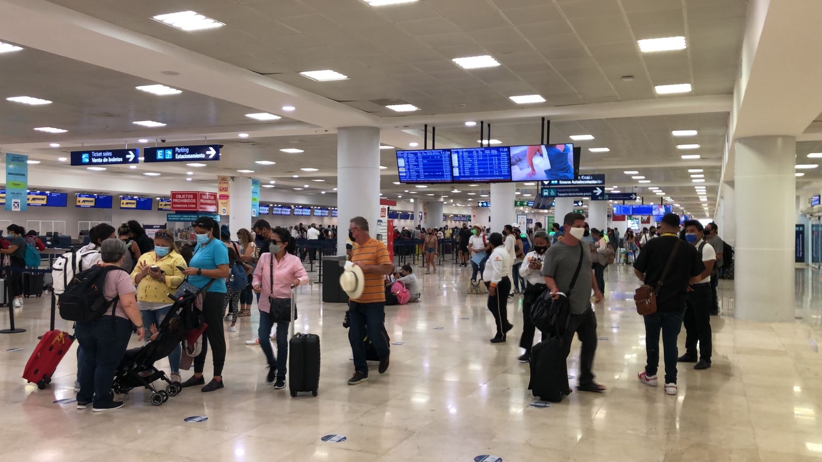 En el caso de las llegadas, 149 de ellas son vuelos internacionales y 88 son rutas nacionales En el caso de las llegadas, 149 de ellas son vuelos internacionales y 88 son rutas nacionales