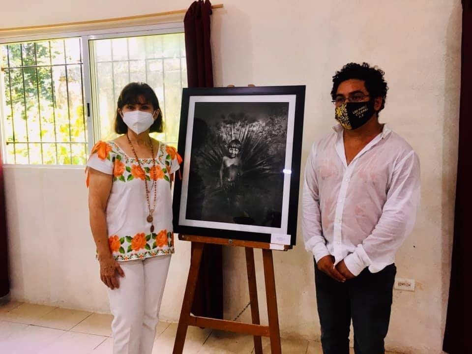 Las 15 obras de fotografía en blanco y negro fueron internacionalmente reconocidas como exponentes de la vida social del Mayab Las 15 obras de fotografía en blanco y negro fueron internacionalmente reconocidas como exponentes de la vida social del Mayab