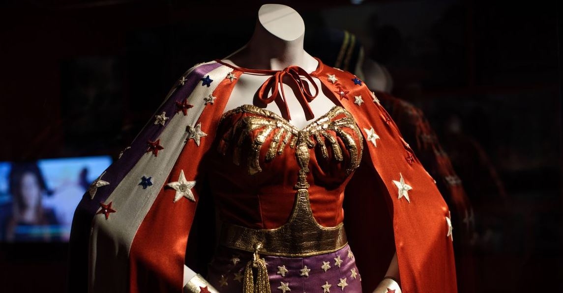 Aquí te presentamos las cinco encarciones de la Mujer Maravilla, incluso una que nunca salió a la pantalla Aquí te presentamos las cinco encarciones de la Mujer Maravilla, incluso una que nunca salió a la pantalla