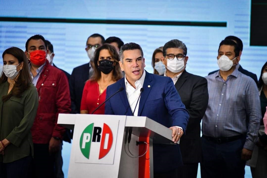 Durante un mes, la gobernadora Layda Sansores exhibió audios donde se comprometen al dirigente nacional del PRI Durante un mes, la gobernadora Layda Sansores exhibió audios donde se comprometen al dirigente nacional del PRI