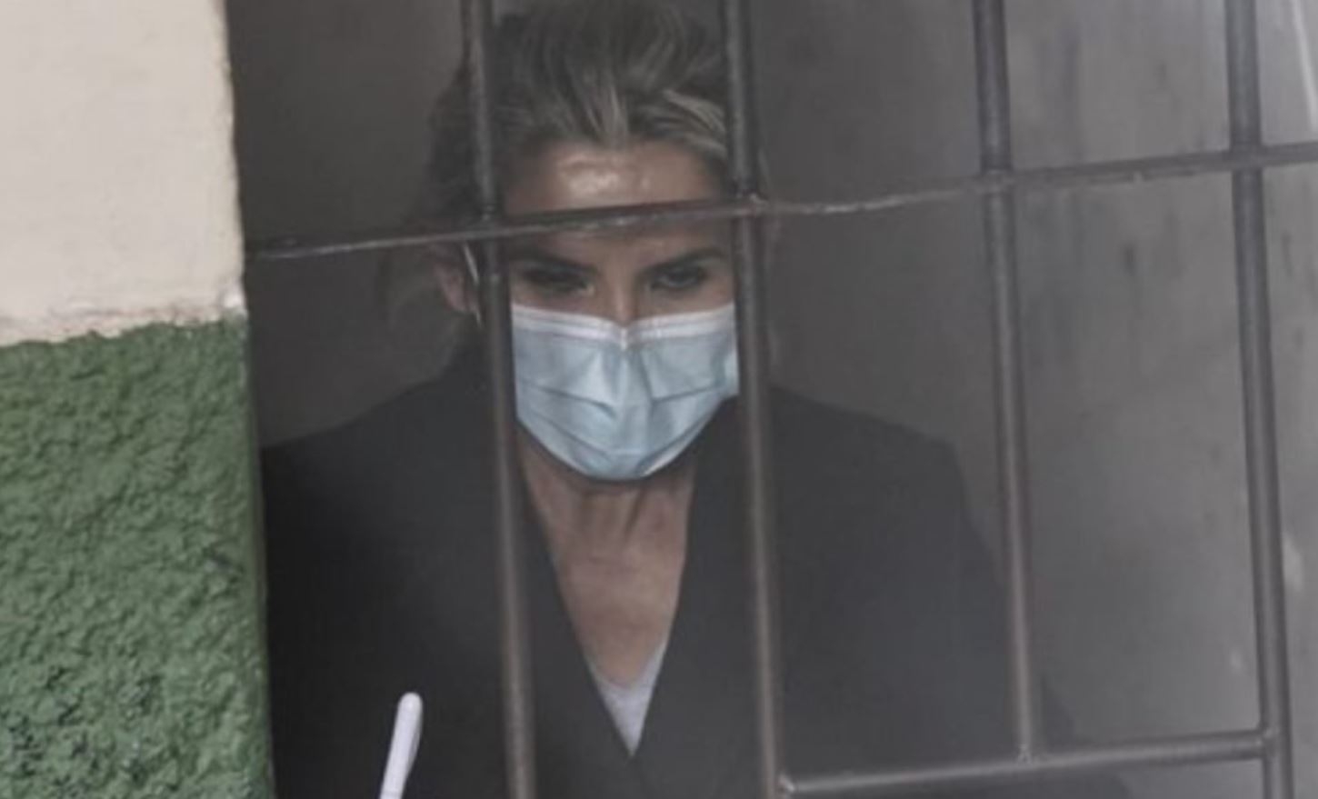 Desde la cárce en La Paz, la exdirigente intentó suicidarse por la desesperación de su situación jurídica Desde la cárce en La Paz, la exdirigente intentó suicidarse por la desesperación de su situación jurídica