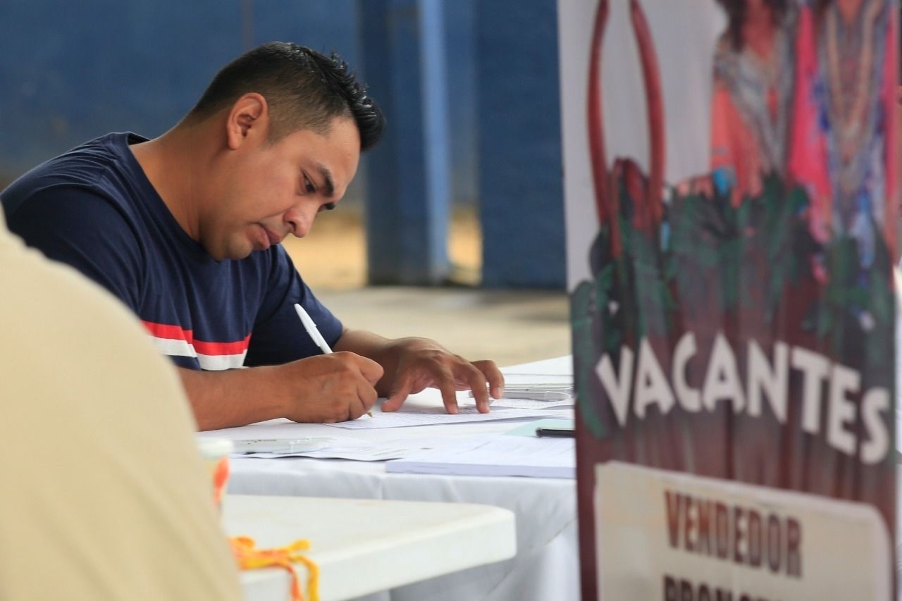 De 39 áreas metropolitanas del país, Ciudad del Carmen es claro ejemplo de pobreza salarial