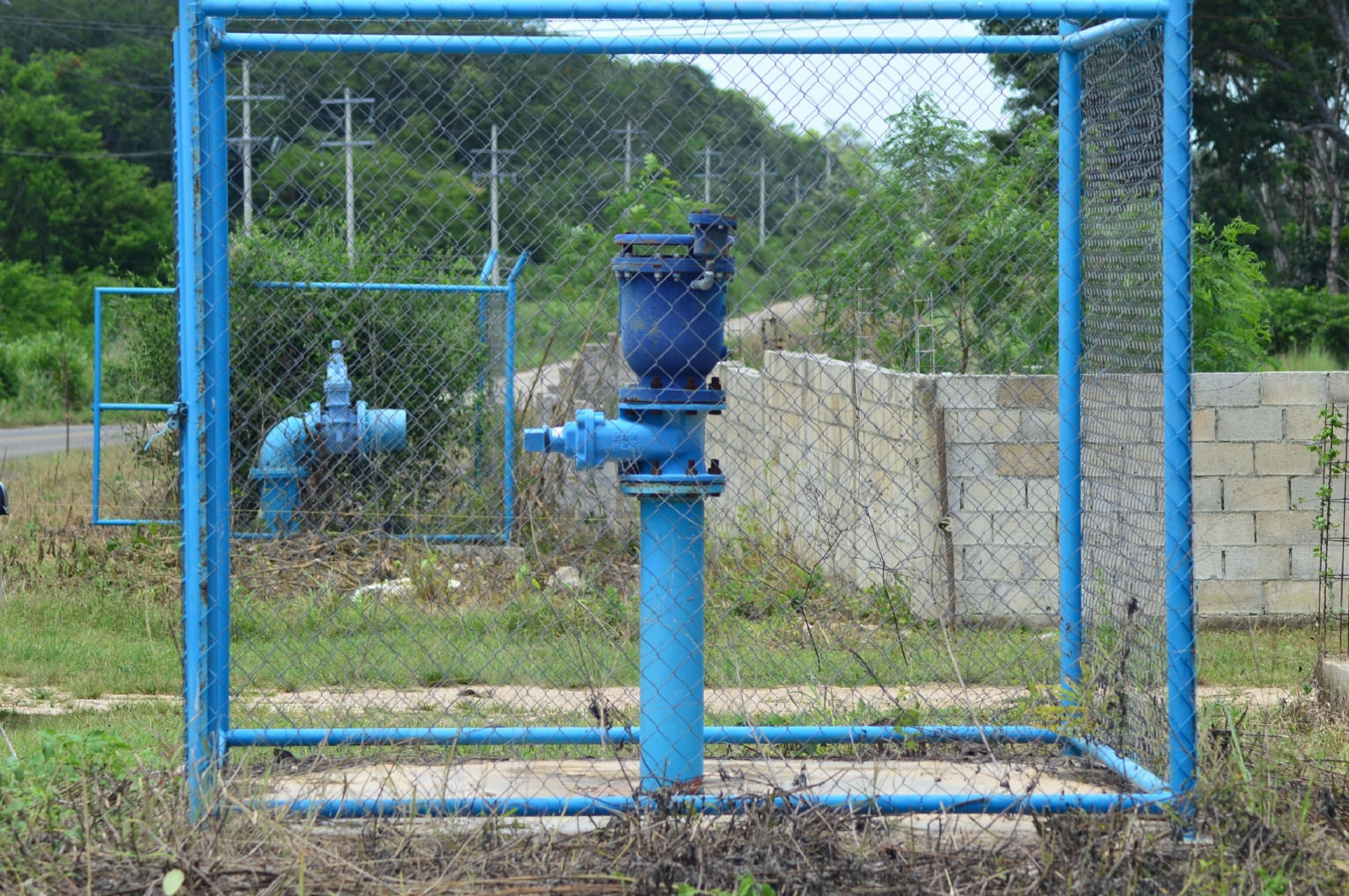 Acueducto de Hobomó continúa sin cubrir demanda de agua por robos en Campeche