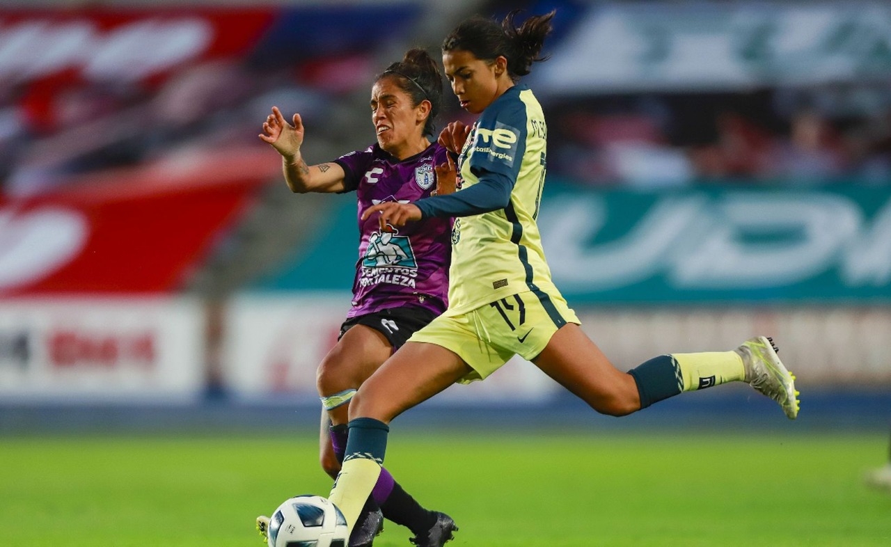 Con tan solo 14 años de edad, Montserrat Saldivar, debuto y jugó 59 minutos en los que demostró su gran calidad futbolística