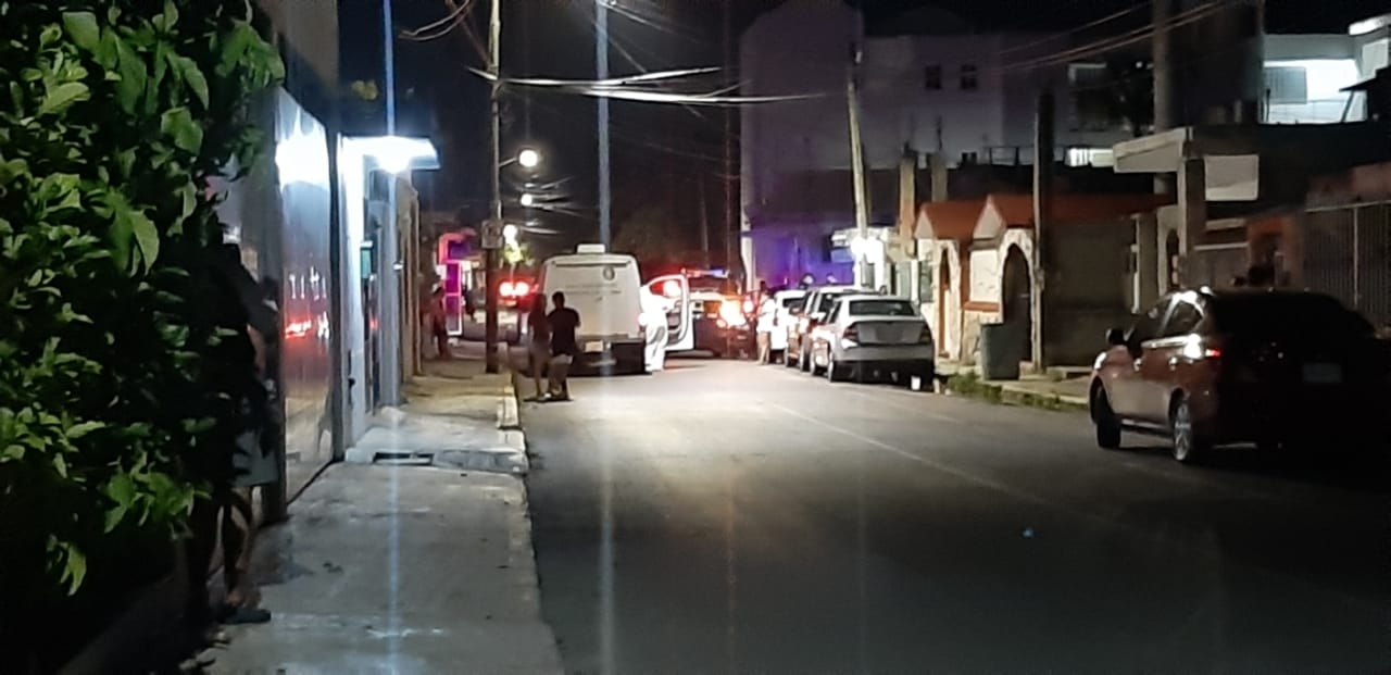 Encuentran cadáver putrefacto en la colonia Centro de Cozumel