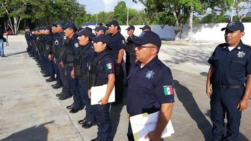 Otoniel Segovia se comprometió a reclutar más policías, lo que no cumplió ante el aumento de la inseguridad en Chetumal Otoniel Segovia se comprometió a reclutar más policías, lo que no cumplió ante el aumento de la inseguridad en Chetumal
