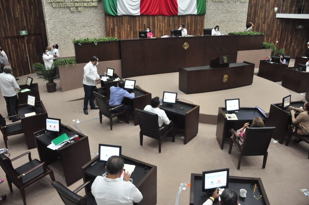 Diputados del PAN y PRI votaron en contra del matrimonio igualitario
