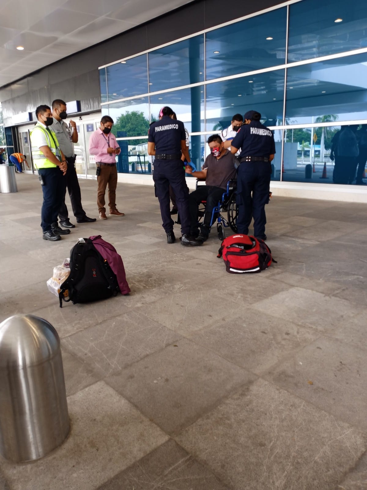 Al aeropuerto de Mérida llegó la ambulancia de la Secretaría de Seguridad Pública Al aeropuerto de Mérida llegó la ambulancia de la Secretaría de Seguridad Pública