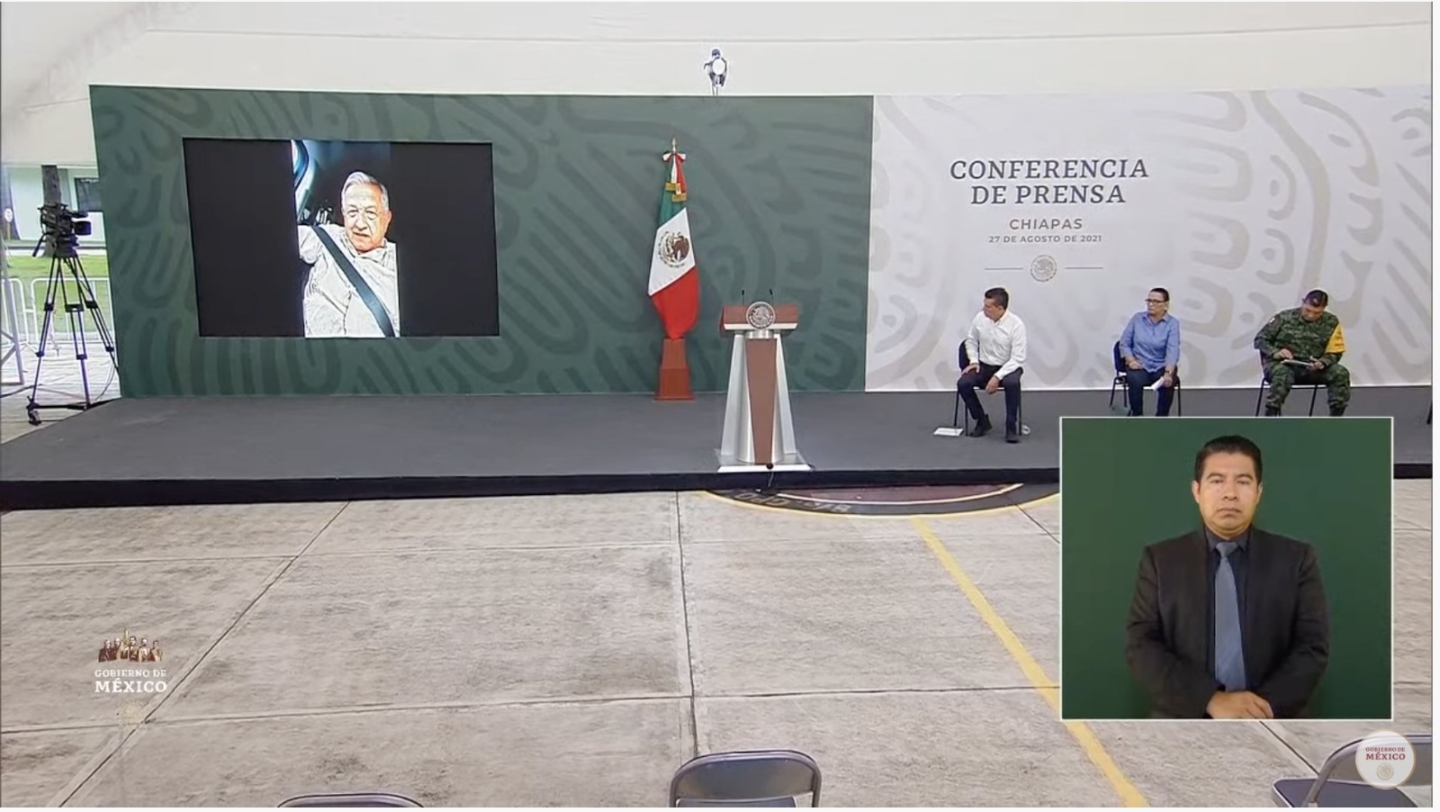 AMLO asegura que no será rehén de nadie tras no poder entrar a la mañanera en Chiapas AMLO asegura que no será rehén de nadie tras no poder entrar a la mañanera en Chiapas