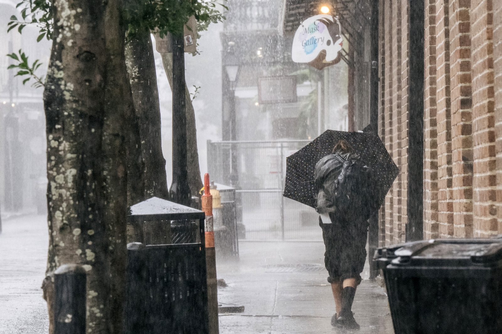 Algunas zonas de la localidad de Grand Isle, en una isla barrera ubicada al sur de Nueva Orleans, ya comenzaban a inundarse por el aumento del nivel de las agua