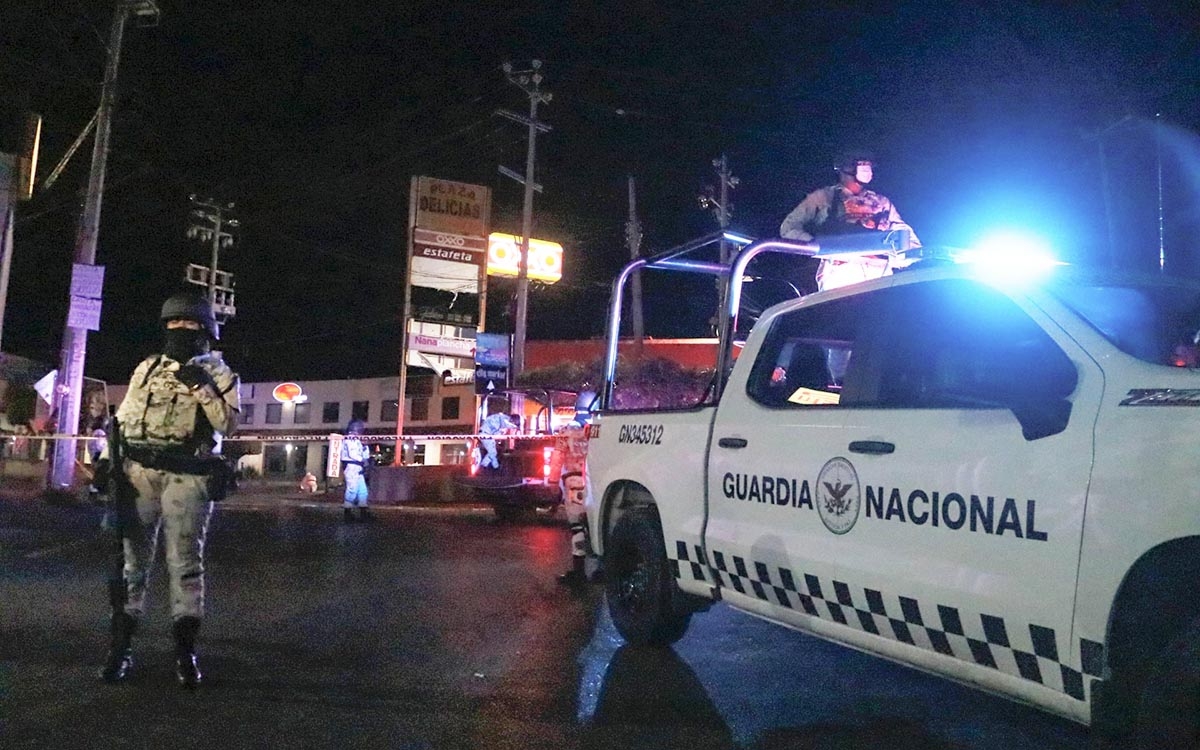 Las autoridades acordonaron la zona y realizaron recorridos para localizar a los presuntos responsables del ataque Las autoridades acordonaron la zona y realizaron recorridos para localizar a los presuntos responsables del ataque