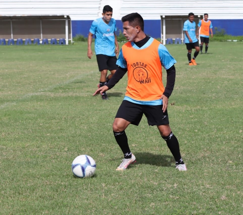 El jugador, que se desempeña como mediocampista ofensivo, dice sentirse listo para defender la camiseta de Yalmakan Chetumal El jugador, que se desempeña como mediocampista ofensivo, dice sentirse listo para defender la camiseta de Yalmakan Chetumal