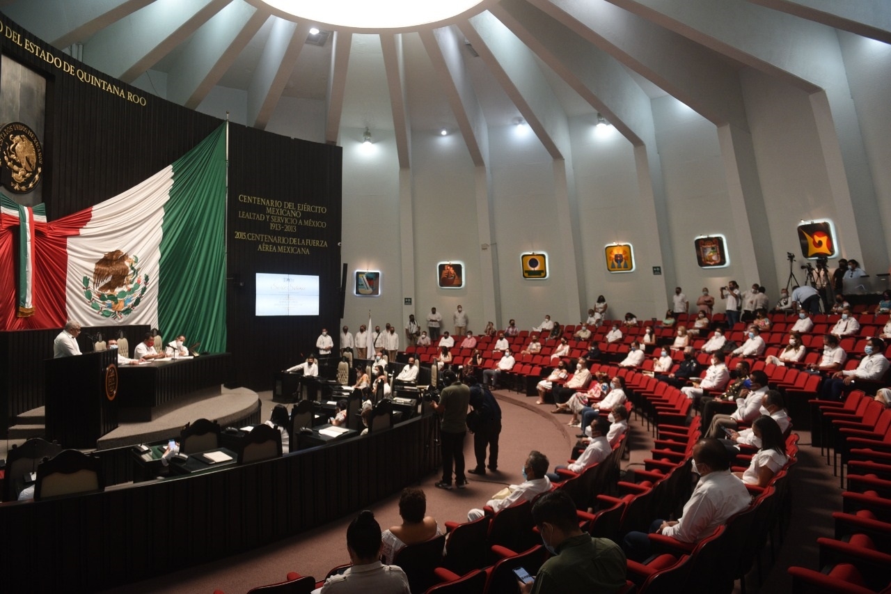 Diputados del Congreso de Quintana Roo desechan más de 200 iniciativas de ley