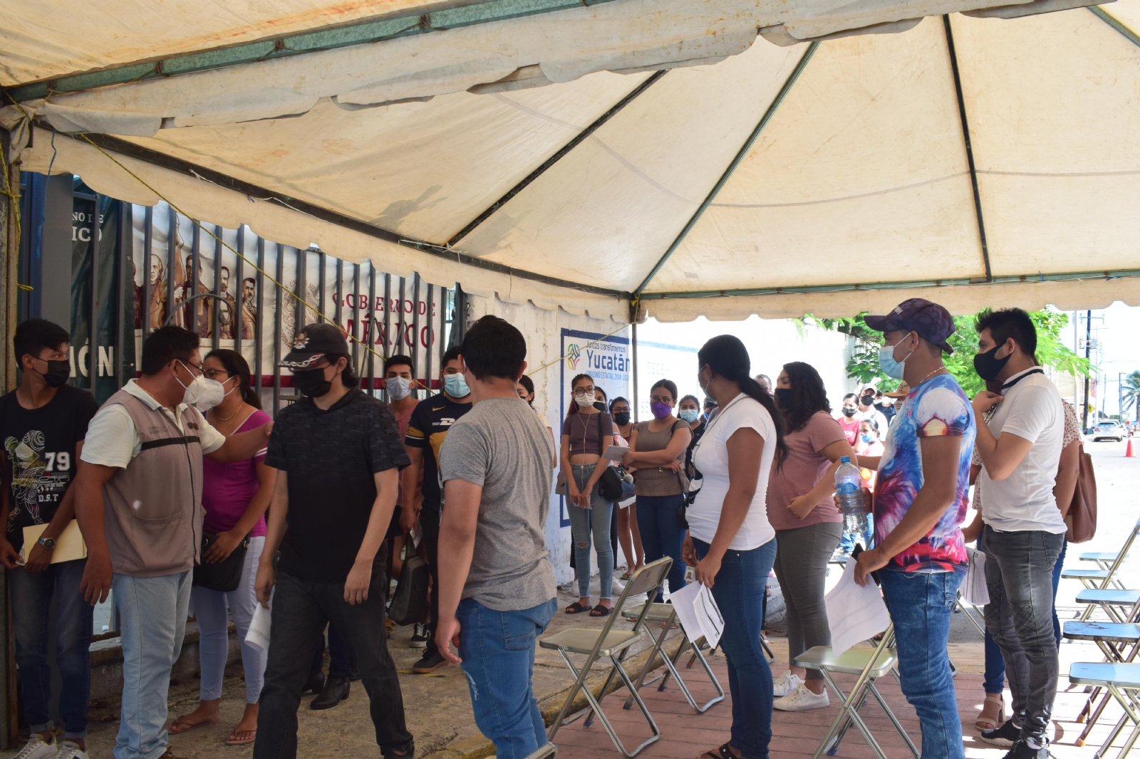 Algunos jóvenes presentaron síntomas leves como calentura y dolor de brazo