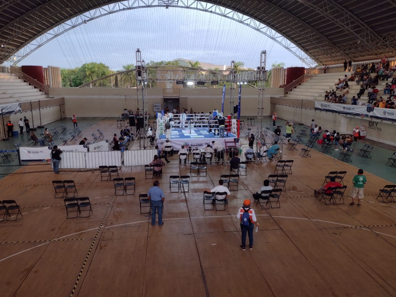 Regresa boxeo con público a Mérida; La Inalámbrica ofrece aforo de hasta 200 mil personas Regresa boxeo con público a Mérida; La Inalámbrica ofrece aforo de hasta 200 mil personas